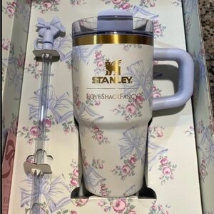 STANLEY x Love Tumbler 20oz Rosa Beaux Blue Holiday IN HAND